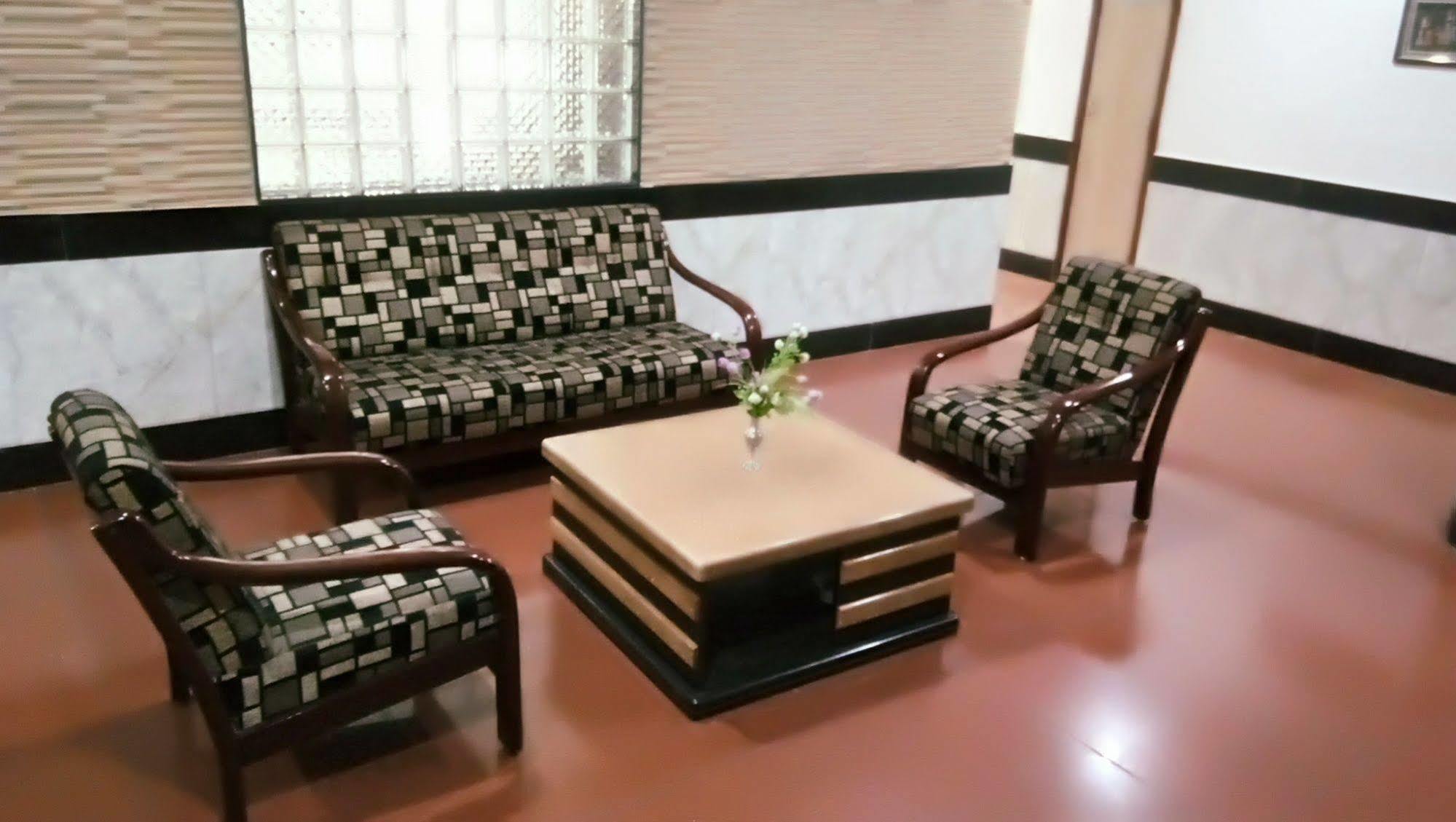 Hotel Arch Manor Deluxe Bhopal Exterior foto