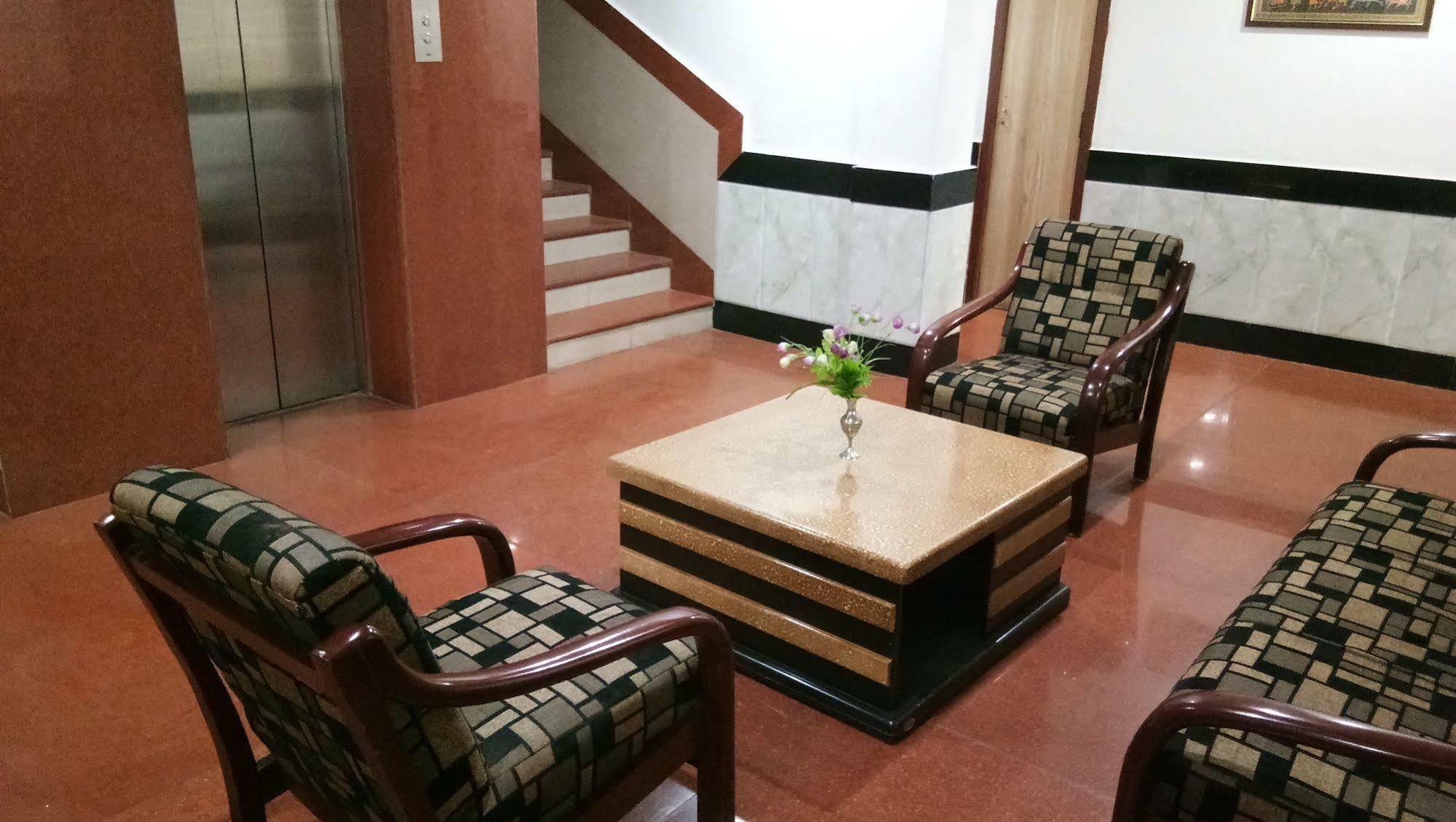 Hotel Arch Manor Deluxe Bhopal Exterior foto